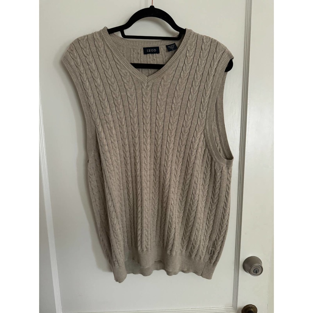 VINTAGE Na Nin Izod Cableknit Sweater Vest
